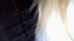 В подъезде после свидания отблагодарила парня