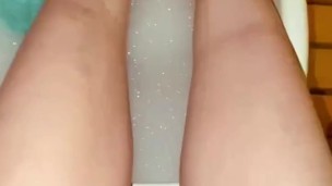 Sexy Feetfetish Bathing