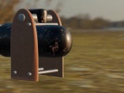 se masturba com brinquedo atirado por canhão 3/16