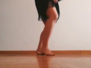 Dancing feet titts and ass baile solo en casa mira como muevan mis pies