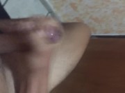 Me la jalo en el baño de mi novia 