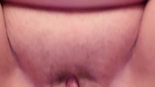 SOLO FEMALE MASTURBATES& CREAMS HERSELF