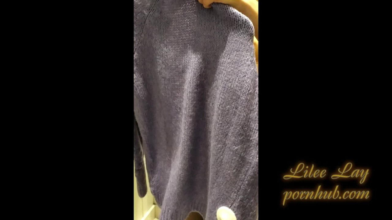 No panties in the fitting room of the mall - RedTube
