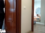 Prima si scopa la colf e poi distrugge il culo alla mogliettina - La colf in bagno di nascosto P.1 1/16