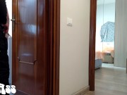 Prima si scopa la colf e poi distrugge il culo alla mogliettina - La colf in bagno di nascosto P.1 14/16