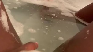Bathtub Pussy