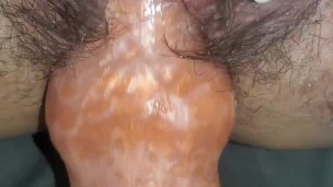 Rubbing and fucking my hairy pussy until I squirt! ????
