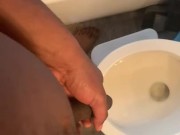 Peeing  - Screenshot 7 of 16 - HD