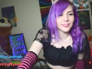 Cute Emo Camgirl Fingers Her Pussy And Twerks For You 9/16