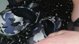 Love pee in heels and nylon feet