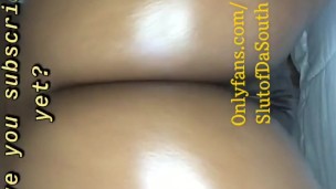 Oily jiggly booty 