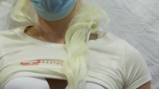 Sissy CD lilly rebotando 