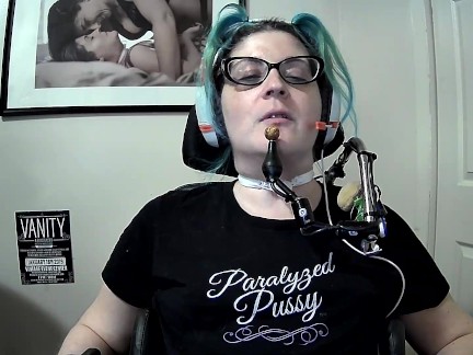Dirty Talking Quad Wants To Cum For Her