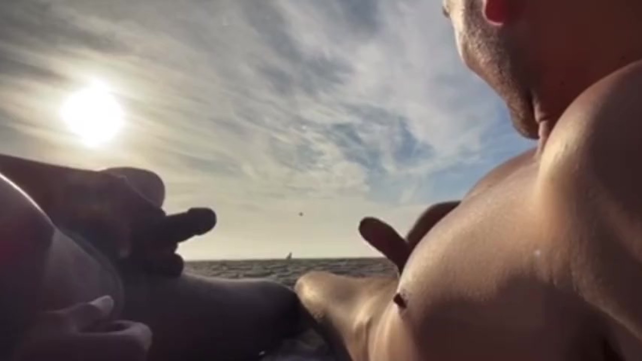 Jocks Jerk Off & Shoot Loads At Nude Beach In Public While Ppl Walk Past And Watch - RedTube