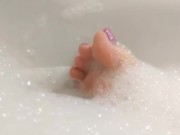 Soapy bath time toes! - Screenshot 10 of 16 - Fetish
