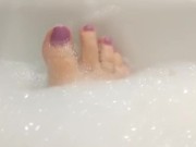 Soapy bath time toes!