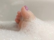 Soapy bath time toes! - Screenshot 9 of 16 - Sexy Feet