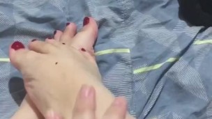 Body moisturizer for podophilia 