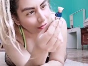 Giantess Debora encoge a su novio haciendolo su mascota [Buttcrush/SFX] 2/16