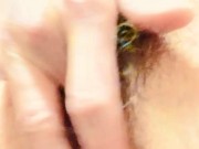 【日本人無修正】勃起したクリトリスとGスポットを中指で愛撫し、くちゅくちゅ音を立てて絶頂へ 8/16