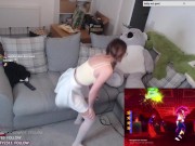 CUTE TWITCH STREAMER GIRL DANCING TO SHAKIRA (SHYPHOEBE) 14/16