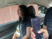 Come en el auto mientras su vibrador está encendido 14/16