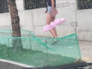 Desconocido toma el control de mi juguete en publico 14/16