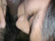 Mi novia me chupa mi gran polla y mis testículos y luego me cabalga como una perra 6/16