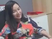 Tail time in the office 1/16