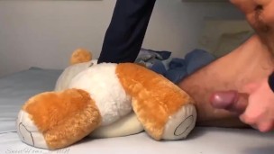 ME FOLLO EL PELCHE Y LO LLENO DE LECHE