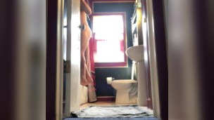 I MADE A HUGE MESS IN THE BATHROOM