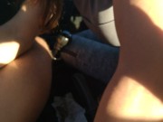 Me subo al coche de un desconocido y le hago una mamada 7/16