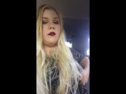 Caught Blonde PAWG Teen Cumming in the Car - Public Voyer - effygracecams 5/16