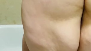 Short Slow motion ass shake 