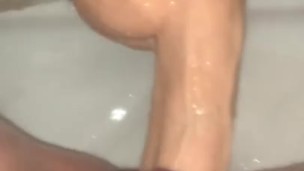 Gros god dans la chatte ( onlyfans: leasa20)