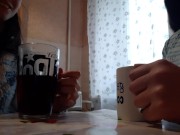 Сестра моей подруги так громко стонала, что мне захотелось трахаться, и я трахнулась с подругой 15/16