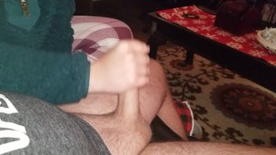 長い一日の後に手コキを解放する