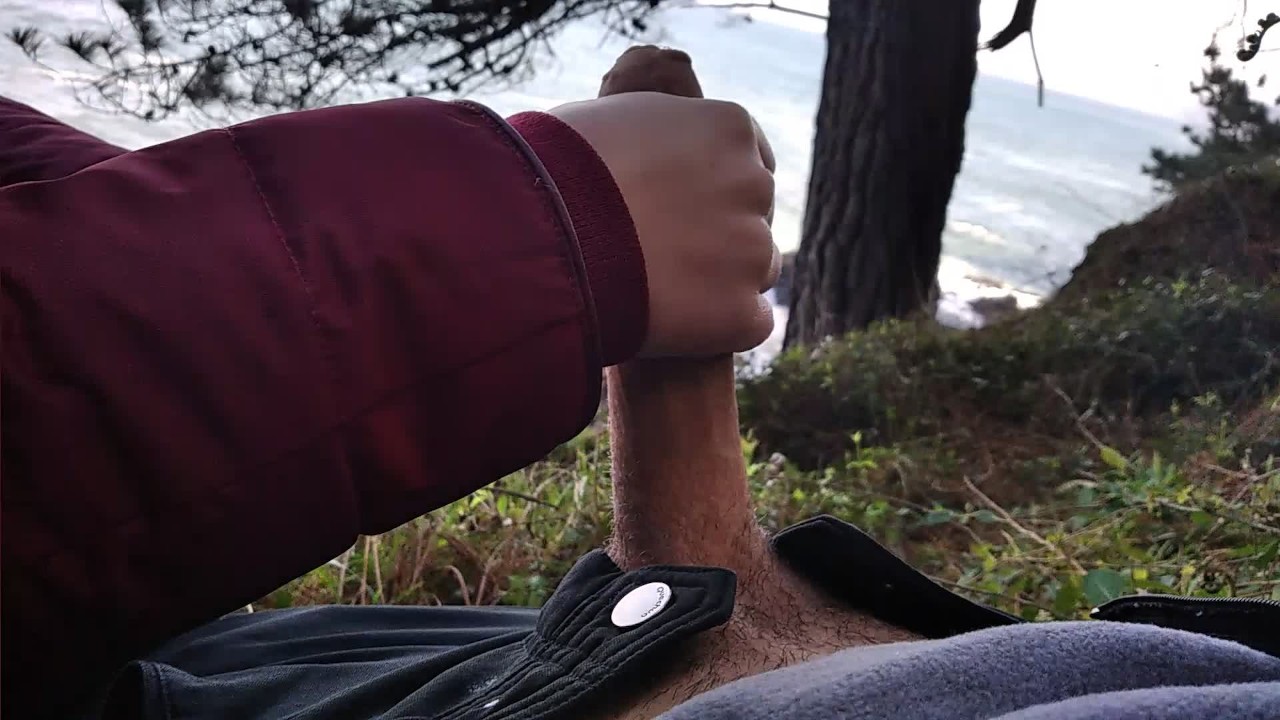 海の景色を望む公共のフェラ:) !!早く、誰かが来ます!!! - RedTube
