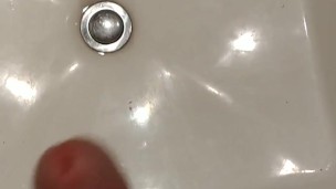 Bathroom sink very quick Jackoff with Big Cumshot