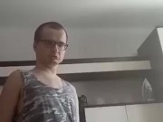 Вонек - трясохуй-ебатель воздуха 4/16