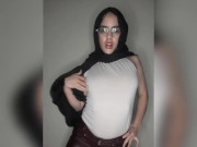 خاضعة للرقص العربي ولمس فتحة الشرج 5/16