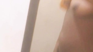 Black whore sticks her fingers and sends me the video, how delicious