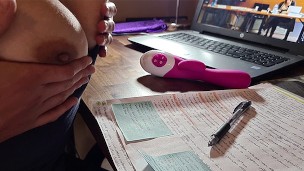 Real college girl masturbates instead of following class - Sandie Cox