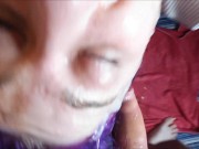 Harter Kehlenfick Kopfüber in den Hals gefickt Kamera perspektive POV 15/16