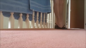 Squeaky Flat Shoes Experiment