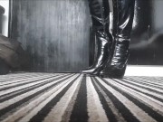 Modelling my Boots - Screenshot 9 of 16 - Stilettos