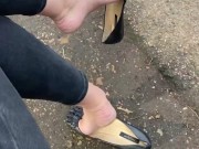 Public dangling preview  - Screenshot 11 of 16 - HD
