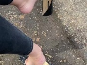 Public dangling preview  - Screenshot 5 of 16 - Wrinkled Soles