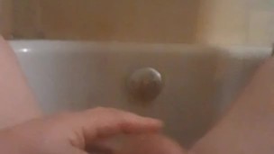 Playing in the shower ik quality but leave feedback!!