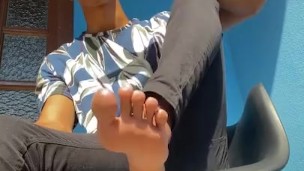 FOOT MASTER SMOKING / FEET / FOOT / soles and toes